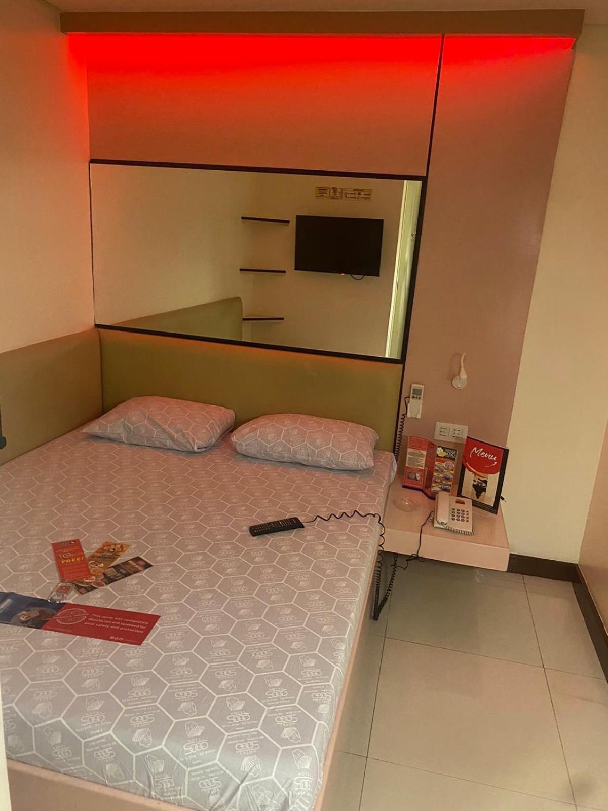 Hotel Sogo Malate Manille Extérieur photo
