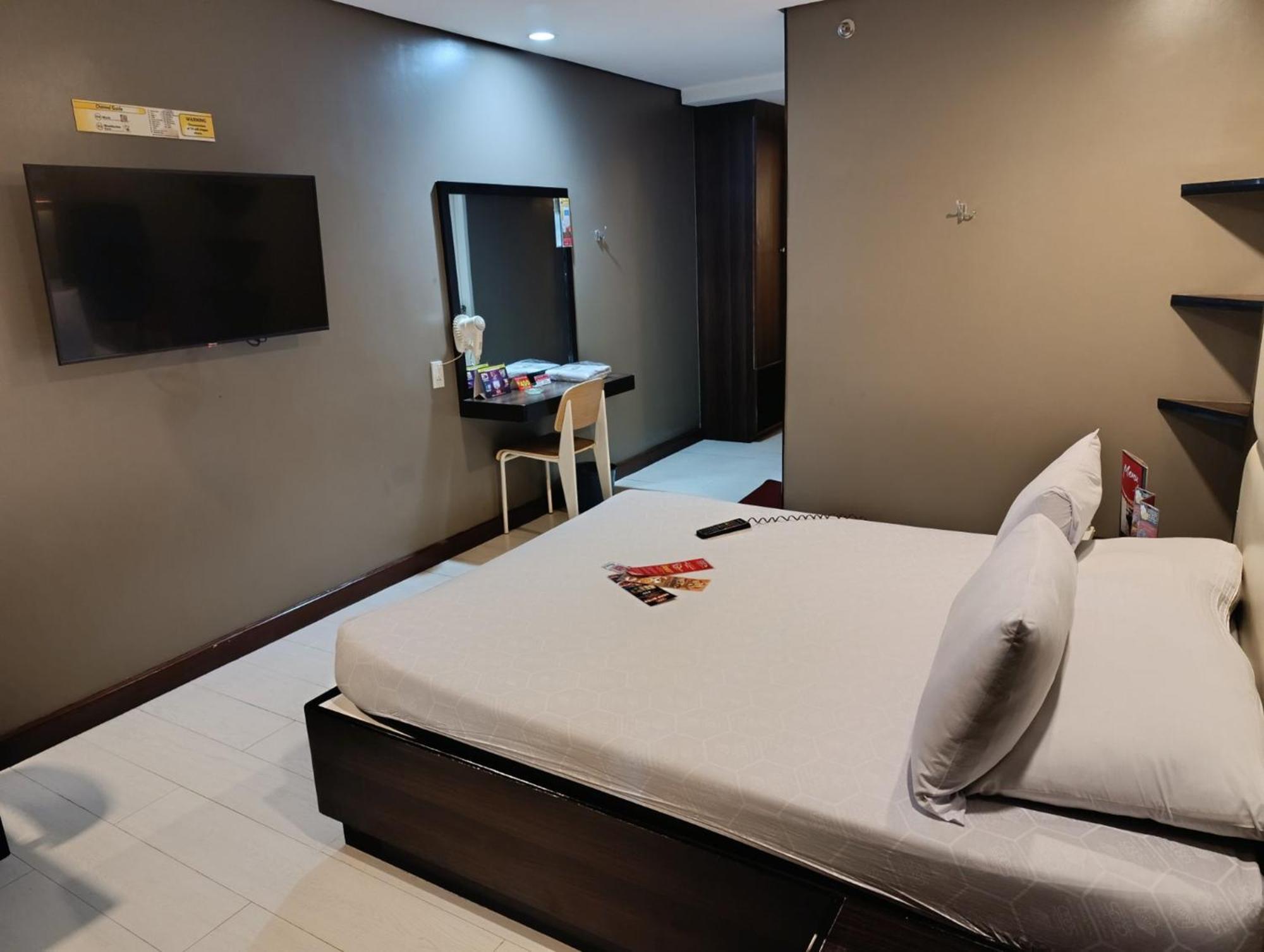 Hotel Sogo Malate Manille Extérieur photo