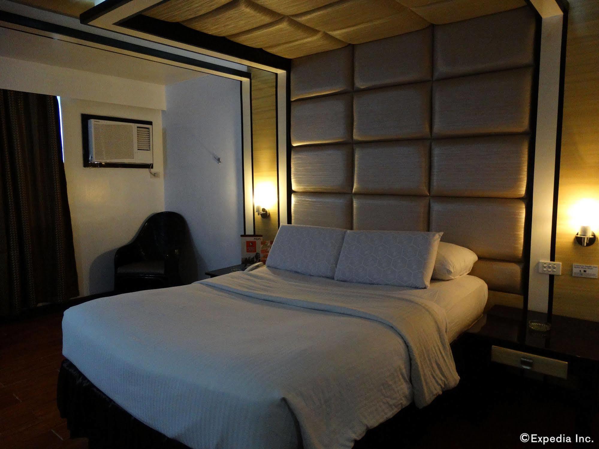 Hotel Sogo Malate Manille Extérieur photo
