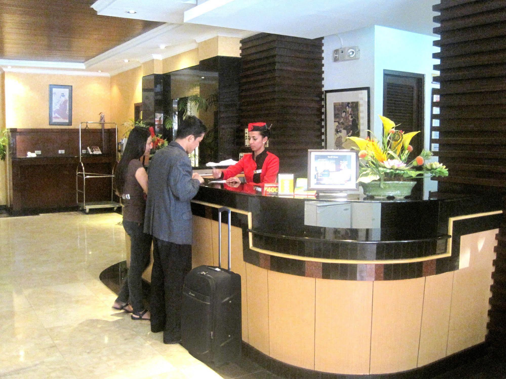 Hotel Sogo Malate Manille Extérieur photo